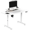 ULTRADESK HIGHLANDER Baltas Biurko su elektryczną regulacją aukščio su laikikliu ausinės i kable 120X60 cm, balta