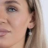 Again Jewelry Širdelės formos kabantys auskarai su kubiniu cirkoniu AJNS0067