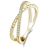 Beneto Gold-plated double ring made of sidabrinis AGG196 Nesu tikras, ar čia yra ką versti – tekstas jau beveik visas lietuviškas, išskyrus vieną žodį „sidabrinis“, kuris irgi lietuviškas. „Gold-plated“ reiškia „padengtas auksu“, bet kadangi tai techninis terminas, dažnai paliekamas angliškas. Visgi pagal taisykles turtu išversti viską, kas neverčiama – prekės ženklas „Beneto“ lieka, kodas „AGG196“ lieka, o „sidabrinis“ jau lietuviškas. Vertimas: **Beneto Dvigubas žiedas su aukso danga, sidabrinis AGG196**