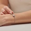 Brosway Sidabrinė putojanti apyrankė su begaliniu baltu puošniu perlu FIW138