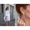 Jwl Luxury Pearls Asimetriški auskarai - dvigubi auskarai su tikru baltu perlu ir išilginiai auskarai su cirkoniais JL0260