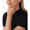 „Moteriškas laikrodis MICHAEL KORS MK4739 Lexington Peve“ rožinio aukso spalvos nerūdijančio plieno 26 mm + dėžutė