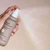 „Living Proof NO FRIZZ SMOOTH“ švelnus, be silikono purškiklis nuo šiaušimosi, 200 ml