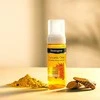 „Neutrogena Curcuma Clear“ raminančios valomosios putos