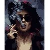 Mergina su cigarete 40*50 cm