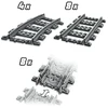 LEGO® City Bėgiai ir posūkiai (60205)