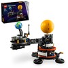 LEGO® Technic Žemė ir orbita skriejantis Mėnulis (42179)