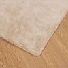 Neslystantis kilimas iš dirbtinio triušio kailio OLITE Taupe