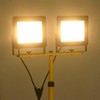 LED prožektorius su trikoju, šiltos baltos spalvos, 2x100W