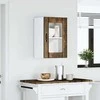 Sieninė virtuvės spintelė su stiklinėmis durimis "Lucca"