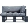 Sodo sofa iš palečių su pilkomis pagalvėlėmis, pušies mediena