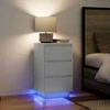 Spintelė prie lovos su LED lemputėmis Balta 38x34x65 cm