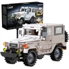 Konstruktoriaus kaladėlės CaDA Visureigis Toyota Land Cruiser FJ40 1:24 374 elementai C55042W