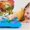 KINETIC Kinetinio smėlio dinozaurų kasinėjimų tiranozauras su skeletu + kinetinio smėlio priedai