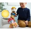 Spin Master Paw Patrol ginklo kepurė ir antkaklis pliušinis žaislas 20 cm - Chase