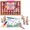 Vienas iš Melissa & Doug medinių antspaudų rinkinys 10 raštų su tušu ir kreidelėmis
