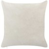 Beliani Rinkinys 2 poduszek dekoracyjnych PALMIER Welur 45 x 45 cm Złamana biel Wzór świąteczny