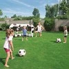 Pripučiami futbolo vartai + Bestway kamuoliai 52058
