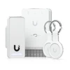 „UBIQUITI G3“ PRADINIŲJŲ RINKINYS. PAPRASTAS, VISKAS VIENAME RINKINYS, SKIRTAS VIENOMS DURIMS VALDYTI VIENU SKAITYTUVU. PALAIKO SKLANDŲ NUSTATYMĄ IR „APPLE TOUCH PASS“, KAD SKIRTA MODERNIAI IR SAUGIAI PRIEIGOS KONTROLEI.