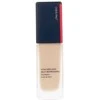 „Shiseido Synchro Skin Self-Refreshing Medium Coverage“ skystas makiažo pagrindas, 320 Pine SPF 30, 30 ml