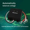 „Qoltec“ 24 V įtampos balansavimo įrenginys 2 x 12 V | 5 A | LiFePO4 AGM GEL akumuliatoriams