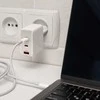 Adapteris Įkroviklis tinklo 100 W gan 5-20 V 15-5 A 2 x usb-c pd 1 usb qc 3.0 baltas Qoltec