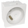 Modulinis elektros lizdas 2P+Z, 45x45, standartinis - pritaikytas kelių modulinių lizdų konstrukcijai. ALANTEC