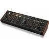 Behringer SYNCUSSION SY-1 - analoginis perkusinis sintezatorius