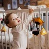 Baby Ono karuselė su kabančiais peliukais naudojant lovytėje