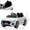 AIYAPLAY vaikiškas elektrinis automobilis 12V vaikiškas automobilis su 2.4G nuotolinio valdymo pulteliu, MP3 muzika ir garso signalu, elektrinis automobilis su priekiniais žibintais, 4 spyruokliniai ratai, 3-5 km/h, skirtas 3-6 metų vaikams, baltas
