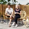 "Outsunny" 2 vietų sodo suolas iš poliratano, atsparus atmosferos poveikiui, rotango pynimo dizaino suolas, UV spinduliams atsparūs sodo baldai su atlošais, parko suolas, pakraunamas 260 kg, skirtas balkonui, terasai, sodui, 126x72x83 cm, chaki spalvos