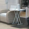 "Outsunny" šoninis staliukas sodui, reguliuojamo aukščio sodo staliukas, sulankstomas plastikinis balkono staliukas, stačiakampis kavos staliukas, 50 kg svorio, 76x50x74H cm sofos staliukas lauke, viduje, balkone, terasoje, baltas