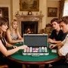 SPORTNOW pokerio rinkinys lagamine, 300 žetonų, 11,5 g, pilnas komplektas, su užraktu, 2 kortų kaladės, 5 kauliukai, dalintojo ir aklų statymų mygtukai, sidabrinis