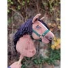 Super Hobby Horse Medinis žirgas su kotu – rudas, Premium