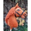 Super Hobby Horse Medinis žaislinis arkliukas – kaštoninis Premium