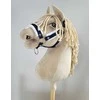 Super Hobby Horse Reguliuojamas kantaras hobi arkliukui – tamsiai mėlynas su balta pūkine apdaila