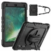 Accezz tvirtas galinis dangtelis su peties dirželiu, skirtas iPad 6 (2018) 9.7 colio / iPad 5 (2017) 9.7 colio – Juodas