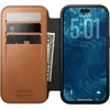 Dėklai ir viršeliai - Flip Nomad Modern odinis dėklas-knygelė, saddle (Horween) – iPhone 18 Pro/17 Pro