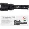 PNI Adventure F300 LED žibintuvėlis, 3 spalvos: balta, raudona, žalia, atstumas 500 m, šviesos srautas 540 lm, 18650 3000mAh baterija komplekte, baterijos įkroviklis komplekte, priartinimo ir šviesos intensyvumo reguliavimo funkcija