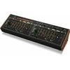 Behringer SYNCUSSION SY-1 - analoginis perkusinis sintezatorius