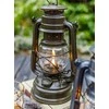 Žibintas Feuerhand Hurricane Lantern 276 - Olive