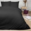 Juodos spalvos satino patalynės komplektas, 200x220 cm antklodės užvalkalas su paslėptu užtrauktuku, 2 pagalvių užvalkalai 70x80 cm, dryžuotas medvilninis satinas, OEKO-TEX sertifikatas