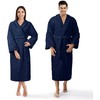 Unisex medvilninis frotinis chalatas, 450 g/m², ilgis iki kelių su kišenėmis, tamsiai mėlynas viešbučio stiliaus chalatas, vonios apranga