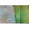Rankšluostis Baltas medvilninis kilpinis chalatas, XL, 500g/m², su 3 žaliais siuvinėtais rankšluosčiais, 30x50 cm, 50x90 cm, 70x140 cm, gerai sugeria vandenį, šoninės kišenės, klasikinis dizainas, vonios rinkinys