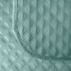 Mėtų žalios spalvos dekoratyvinis užtiesalas, geometrinis karšto spaudimo raštas, aksominis apsiuvas, 220x240 cm, poliesterio lovos ar sofos užtiesalas, minkšta lovatiese