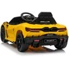 Elektromobilis Lamborghini Revuelto, Geltona