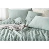 Šalavijų žalias dygsniuotas mikropluošto pledas, 240x220 cm, lengvas muslino tipo audinys, 220 g/m², 120 g/m² užpildas, lovatiesė miegamajam, minkštas užklotas