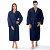 Unisex medvilninis frotinis chalatas, 450 g/m², ilgis iki kelių su kišenėmis, tamsiai mėlynas viešbučio stiliaus chalatas, vonios apranga