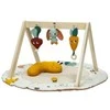 Tiny Love Gimnastyka/mata edukacyjna su drewnianym stojakiem - Garden of Adventures