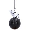 Nemesis Now Stormtrooper Wrecking Ball pakabinamas ornamentas